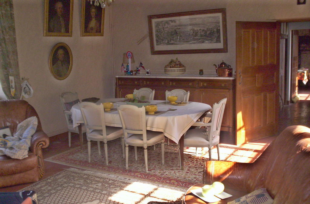 Manoir Du Val Harangt Acomodação com café da manhã Mardilly Exterior foto